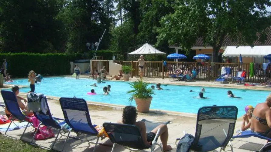 Camping LES CHALETS SUR LA DORDOGNE