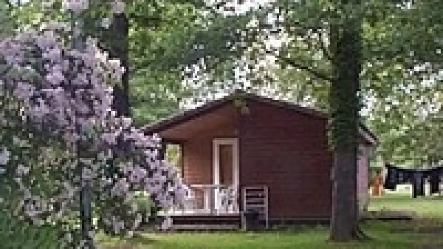 Camping LES CHALETS SUR LA DORDOGNE