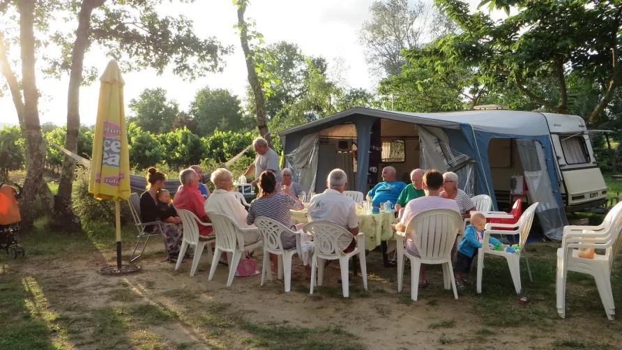 Camping La Rouvière Les Pins