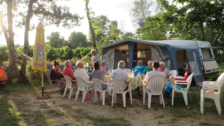 Camping La Rouvière Les Pins