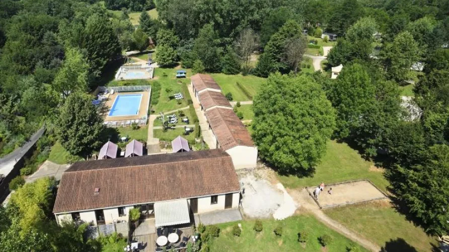 Flower Camping Les Nauves