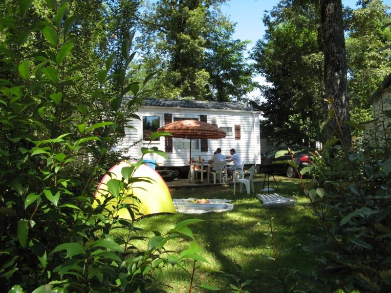Flower Camping Les Nauves