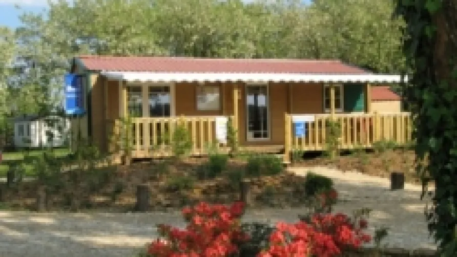 Flower Camping Les Nauves