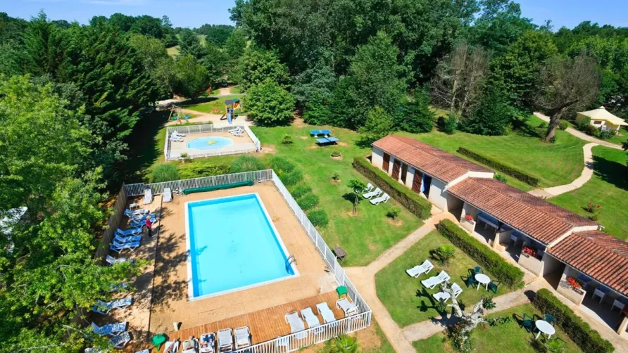 Flower Camping Les Nauves