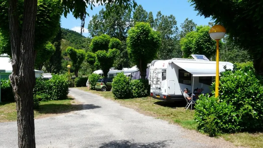 Ushuaïa Villages - Camping Le Port de Lacombe ***