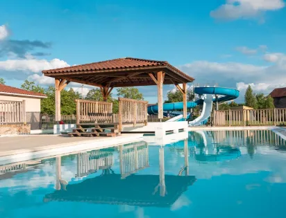 Ushuaïa Villages - Camping Le Port de Lacombe ***