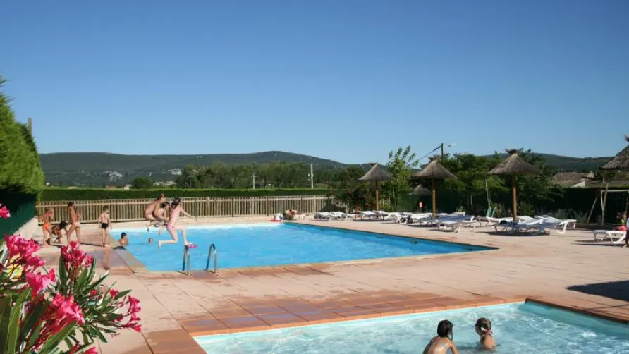 YELLOH! VILLAGE - DOMAINE DE L'ESQUIRAS