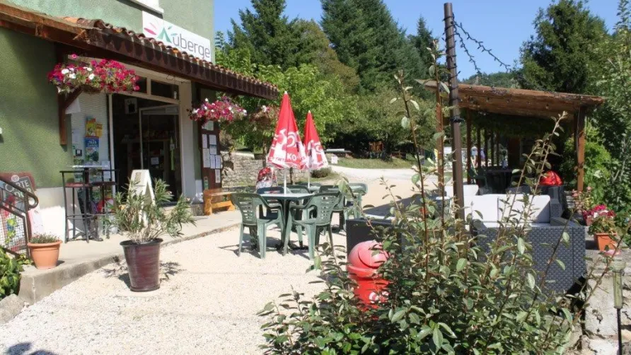 Camping Les Berges Du Doux