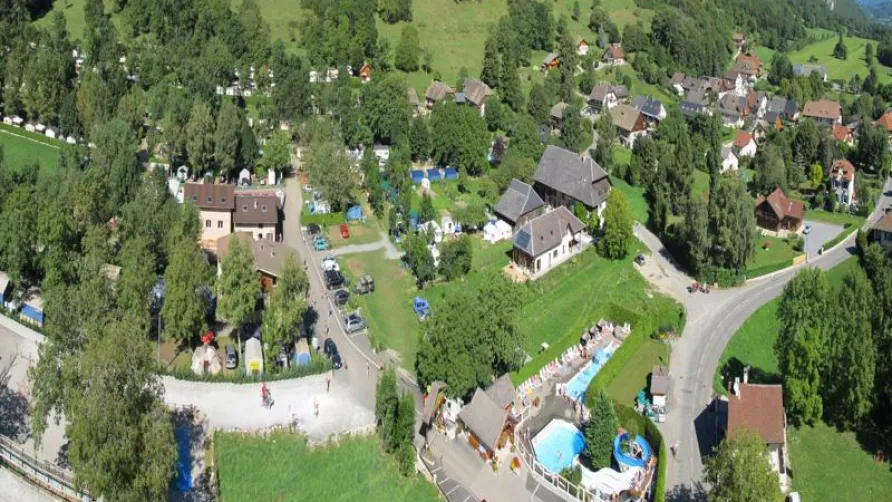 CAMPING LES FONTAINES