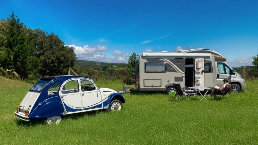 CAMPING LES TRUFFIERES***