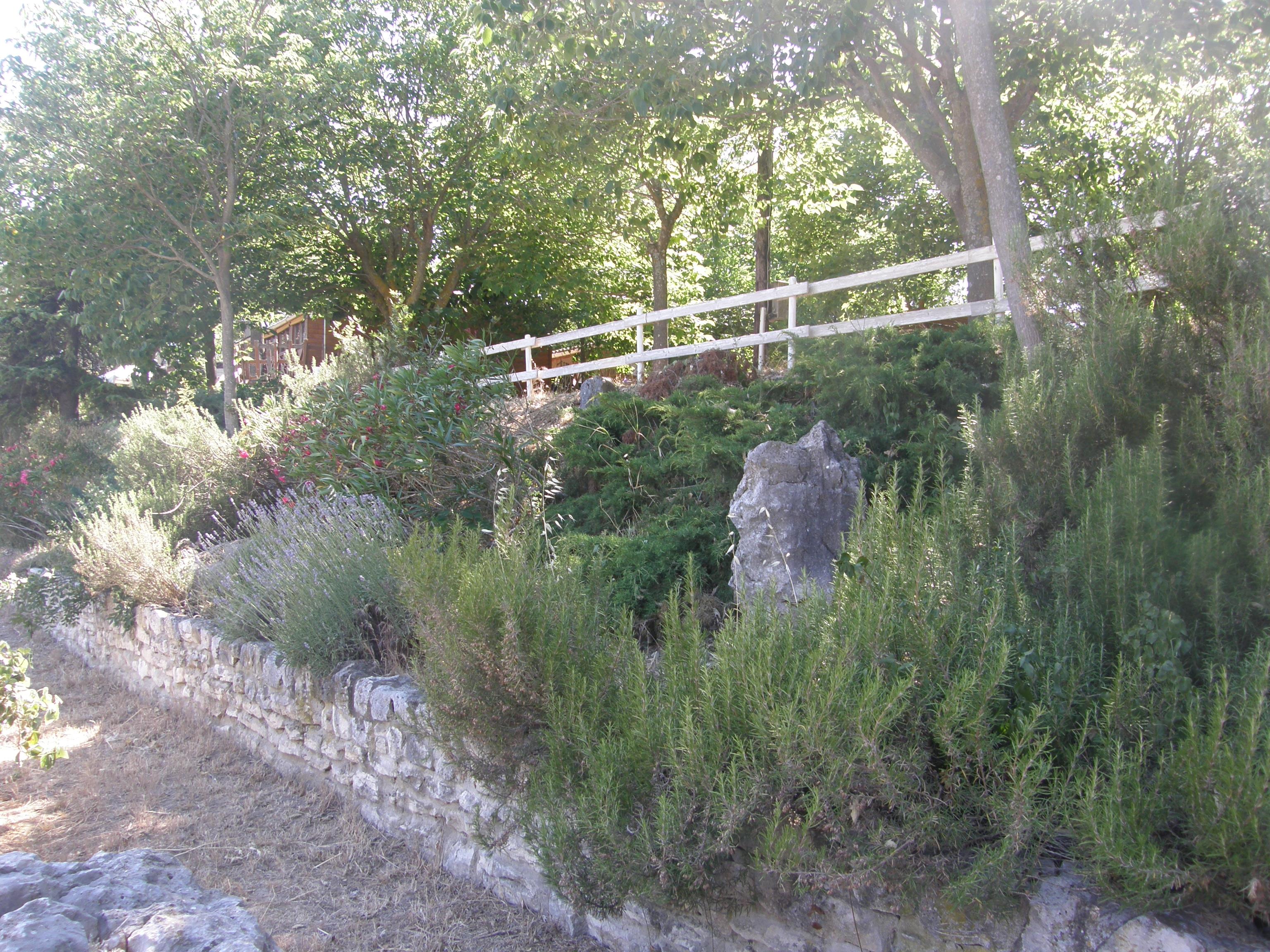 CAMPING LES TRUFFIERES***