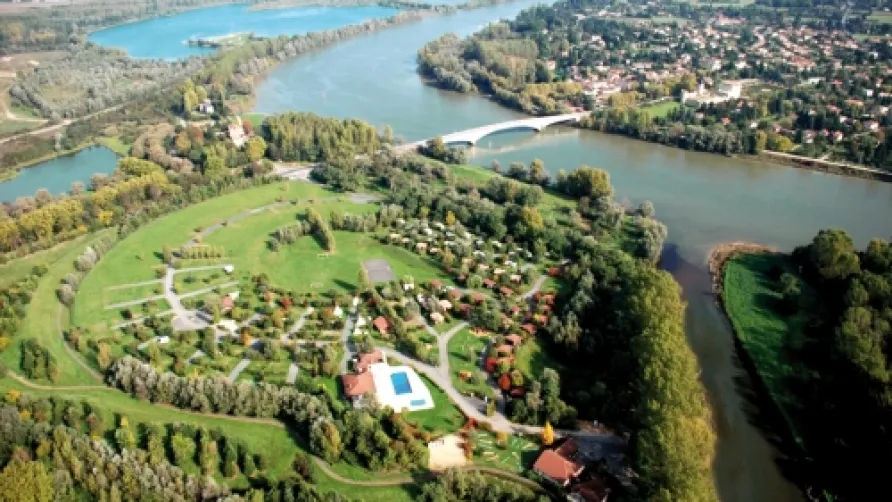Camping Les Portes Du Beaujolais