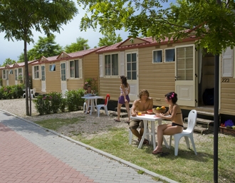 Roma Camping in Town