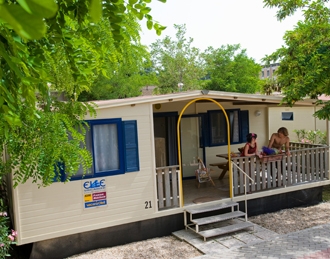 Roma Camping in Town