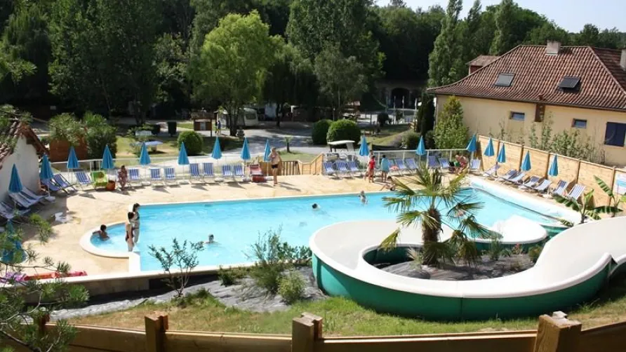 Camping APV La Pélonie
