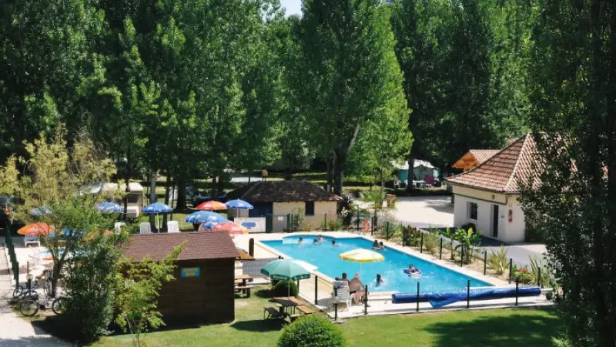 Camping APV La Pélonie
