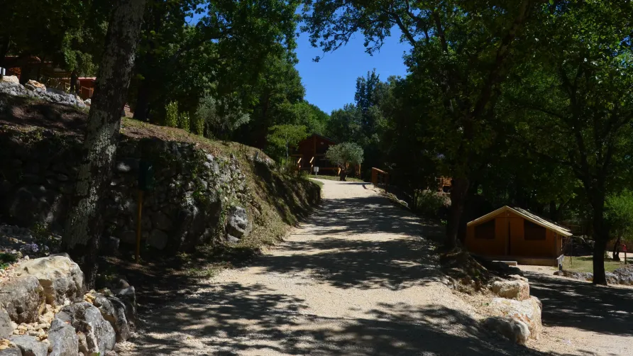 CAMPING LE VIEUX VALLON