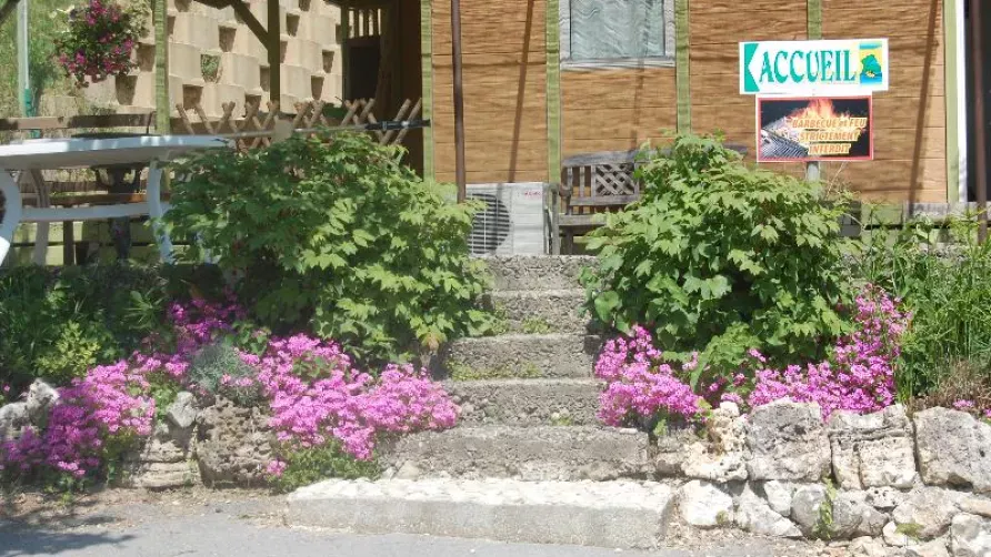 CAMPING LE VIEUX VALLON