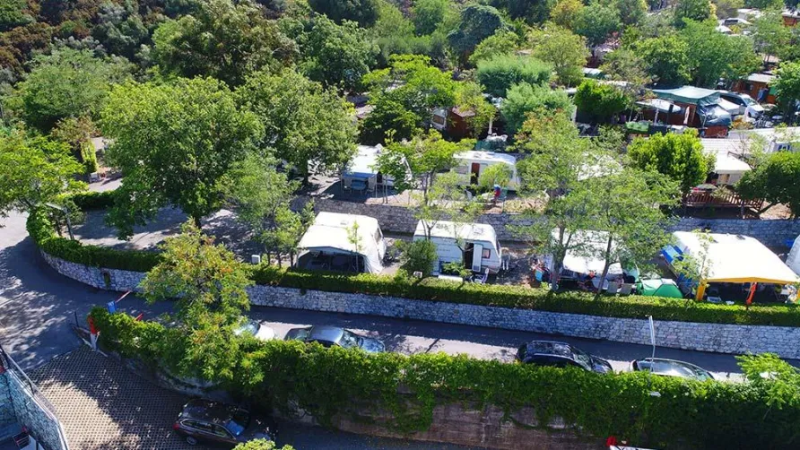 Camping Mare Monti