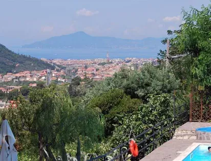 Camping Mare Monti