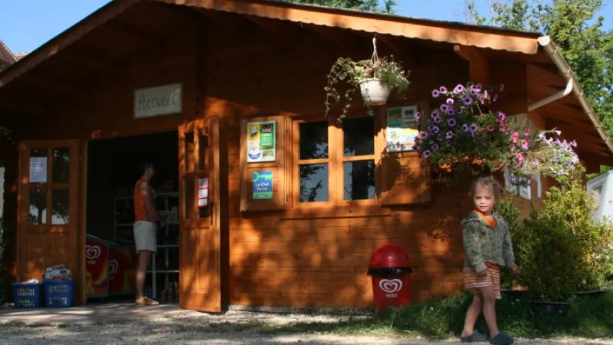 Ushuaïa Villages - Camping au Bois Joli ****