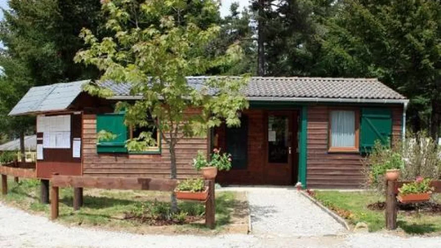Camping du Lac de Devesset