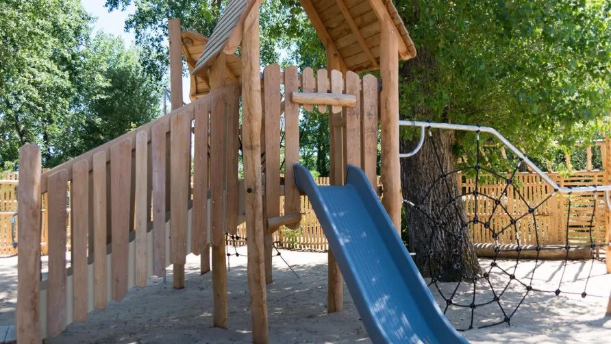 Camping Les Cyprès