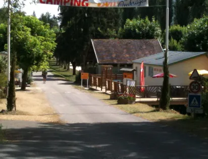 Camping LES OMBRAGES
