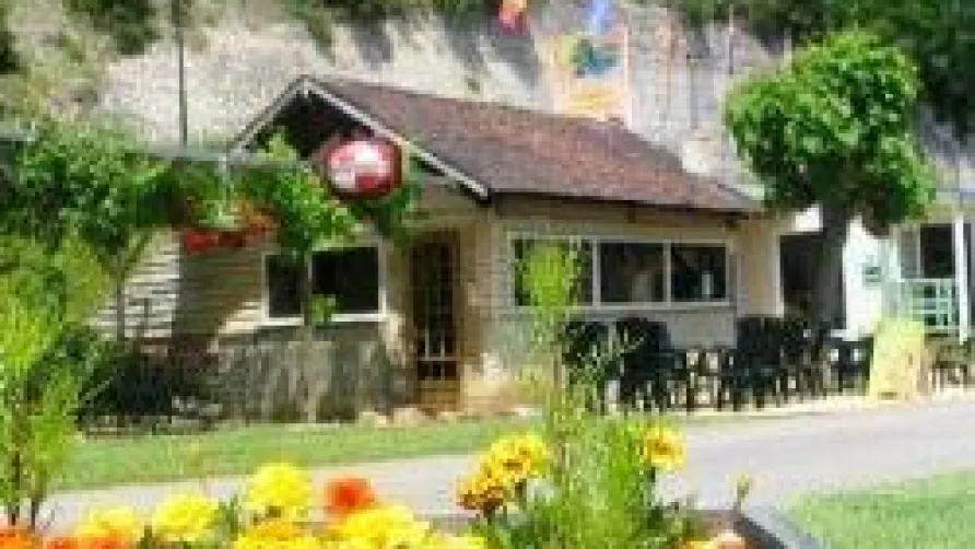 Camping LES OMBRAGES