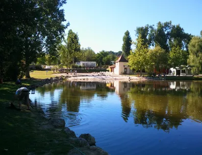 Camping  Etangs de Plessac