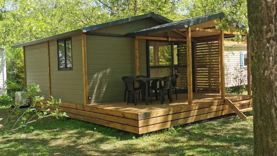 CAMPING LES HORTENSIAS