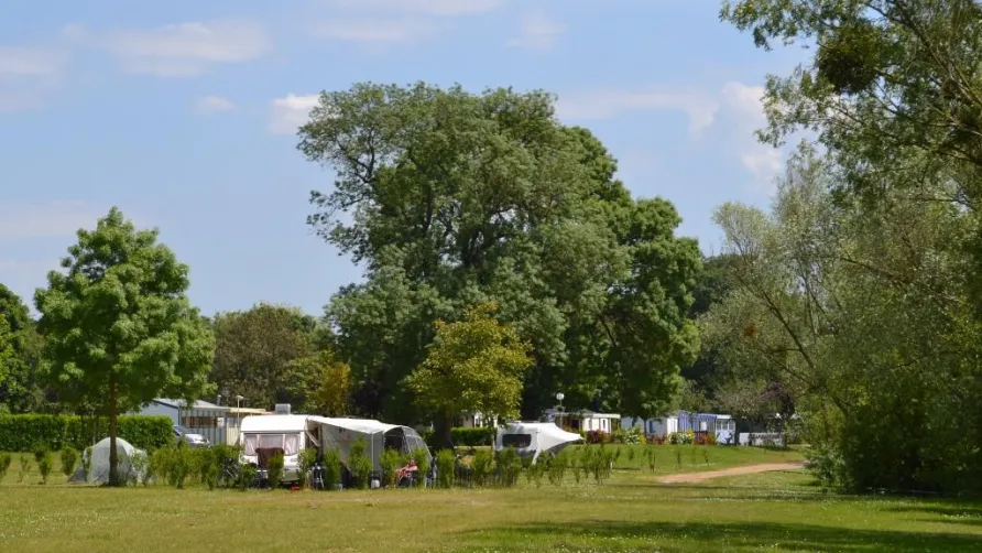 Camping du Lac des Varennes