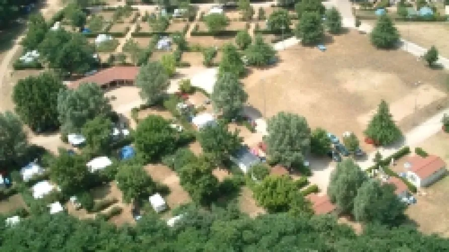 Base de Loisirs - Camping du Lac Cormoranche
