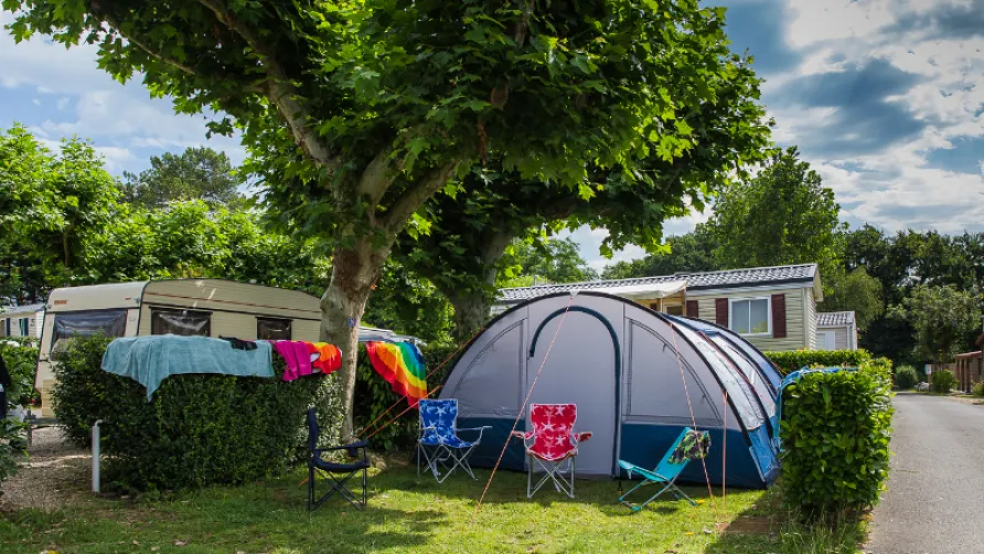 Camping Eden Villages Bela Basque