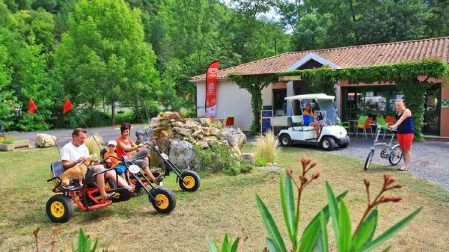 Flower Camping Le Val de la Marquise