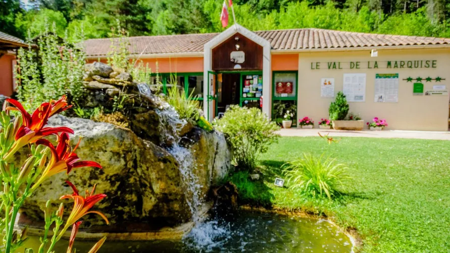 Flower Camping Le Val de la Marquise