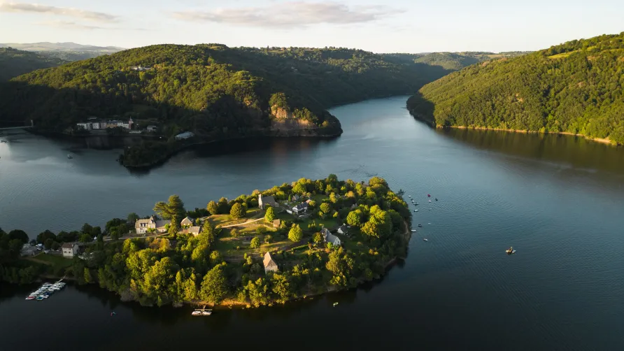 Camping Sunêlia La Source - Occitanie - Aveyron