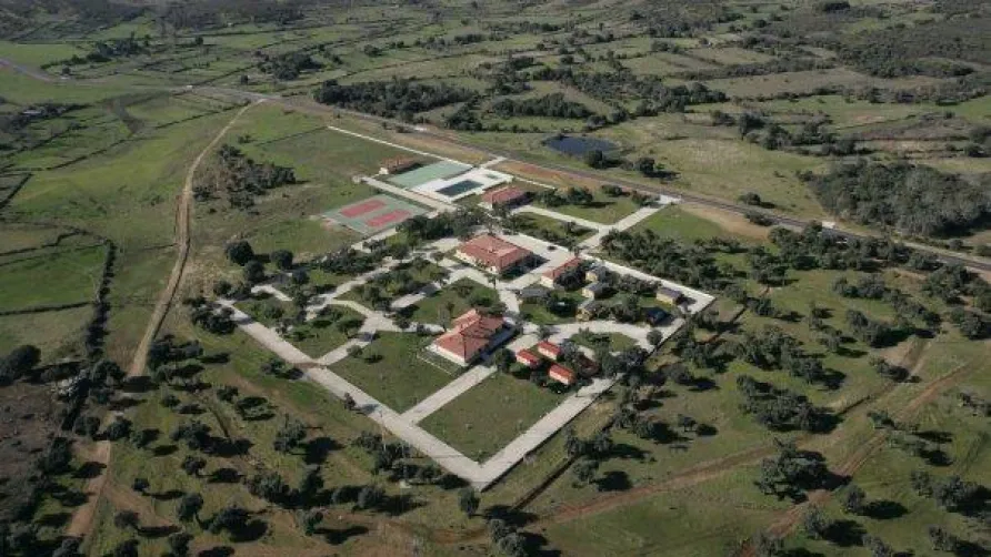 Camping y Bungalows Sierra de la Culebra