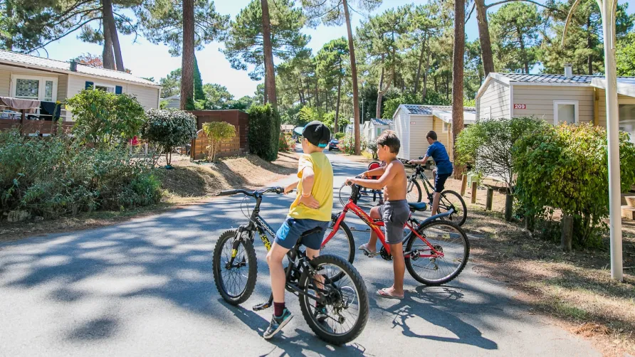 Camping Eden Villages Palmyre Loisirs