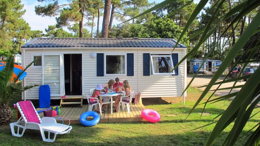 Camping Eden Villages Palmyre Loisirs