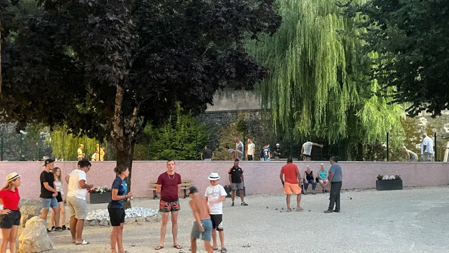 CAMPING LES FOULONS