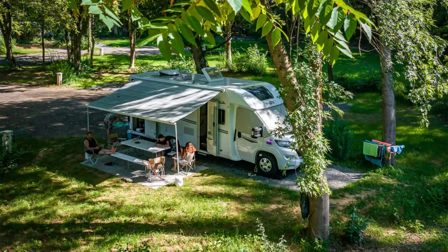 Flower Camping de Rouffiac