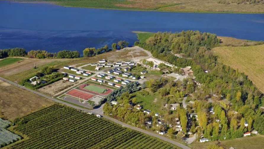 CAMPING DU LAC