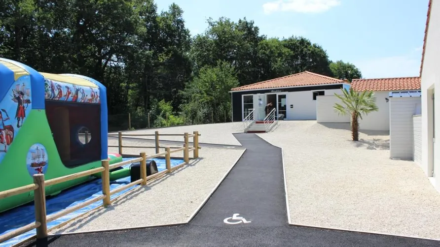Camping Le Pont Rouge