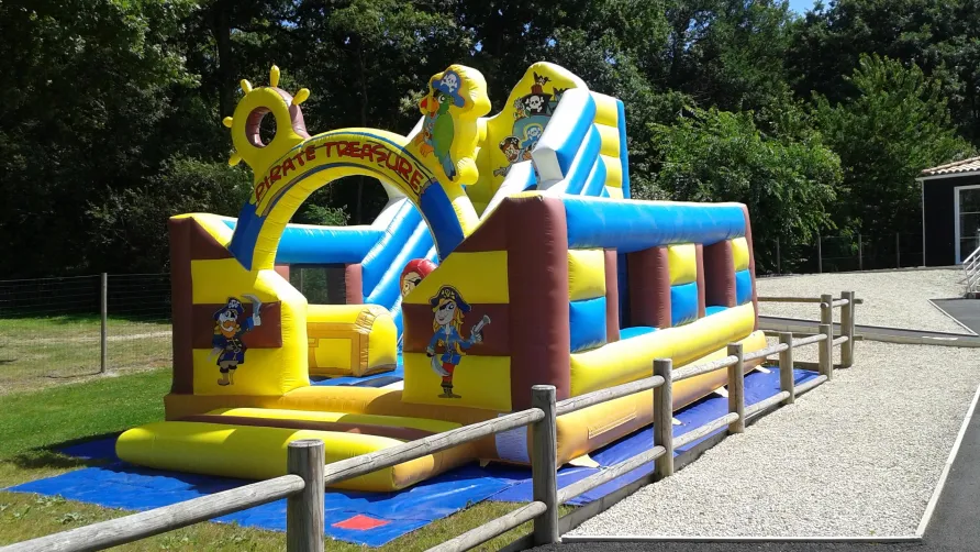 Camping Le Pont Rouge