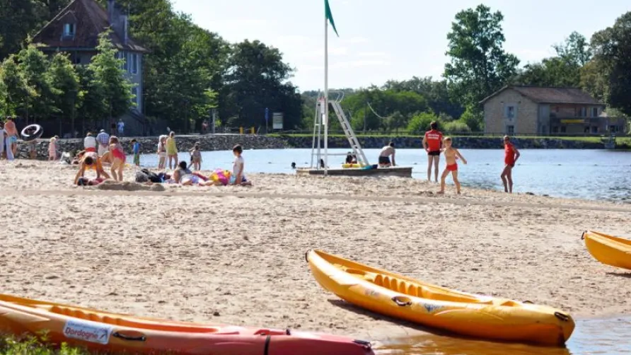 Camping du Grand Etang de Saint-Estèphe
