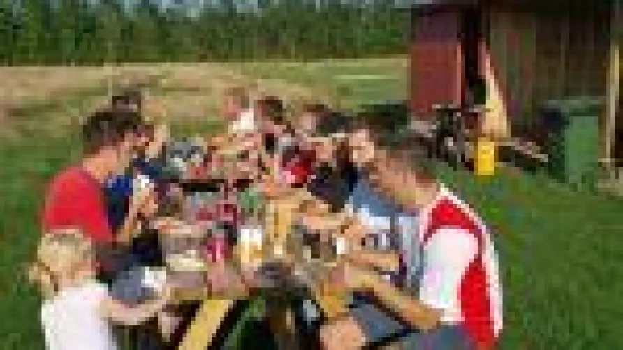 Uge Lystfiskeri og Camping