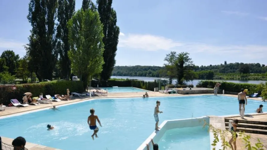 Flower Camping LES BERGES DE LA DORDOGNE