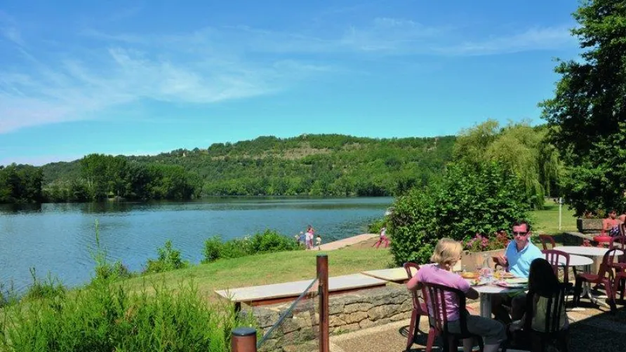 Flower Camping LES BERGES DE LA DORDOGNE