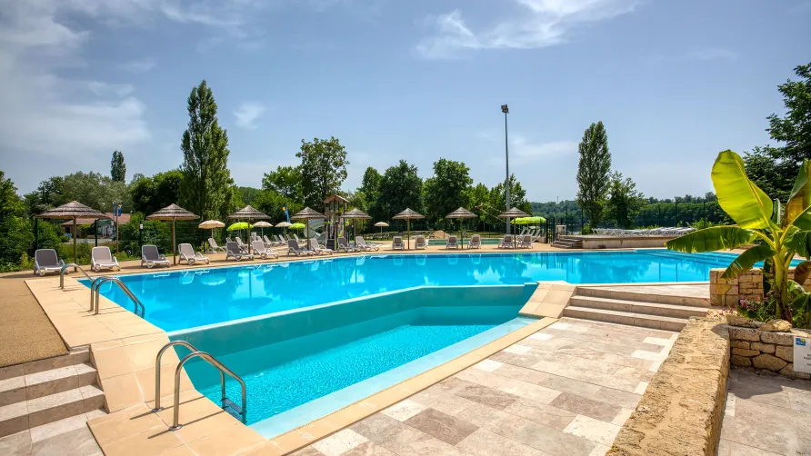 Flower Camping LES BERGES DE LA DORDOGNE